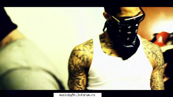 riq bubz �  riq bubz
song: hip-hop

 
general mpeg-4 at 2 157 56 mib for 3mn 38s avc at 2 018 1280 x